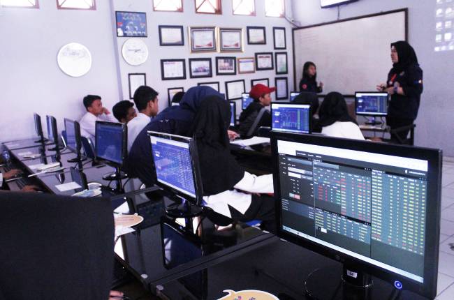 Lab Pasar Modal
